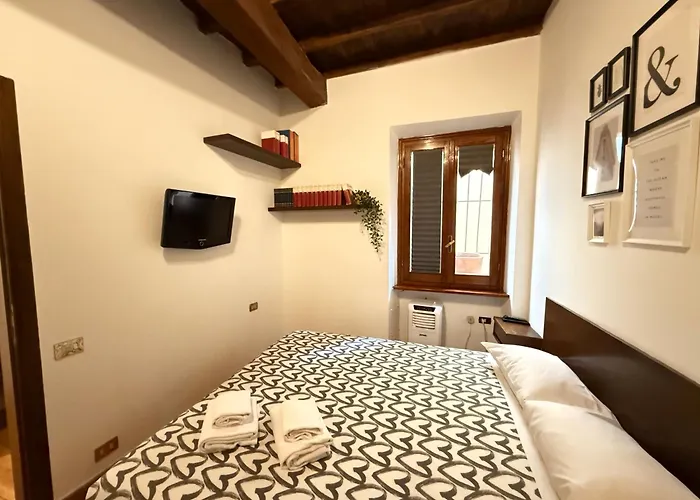Lovelyapt Pantheon Apartament *